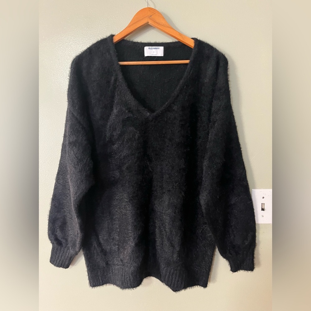 Old Navy Women's Fuzzy Black V-Neck Sweater Cotton Nylon Soft Relaxed M